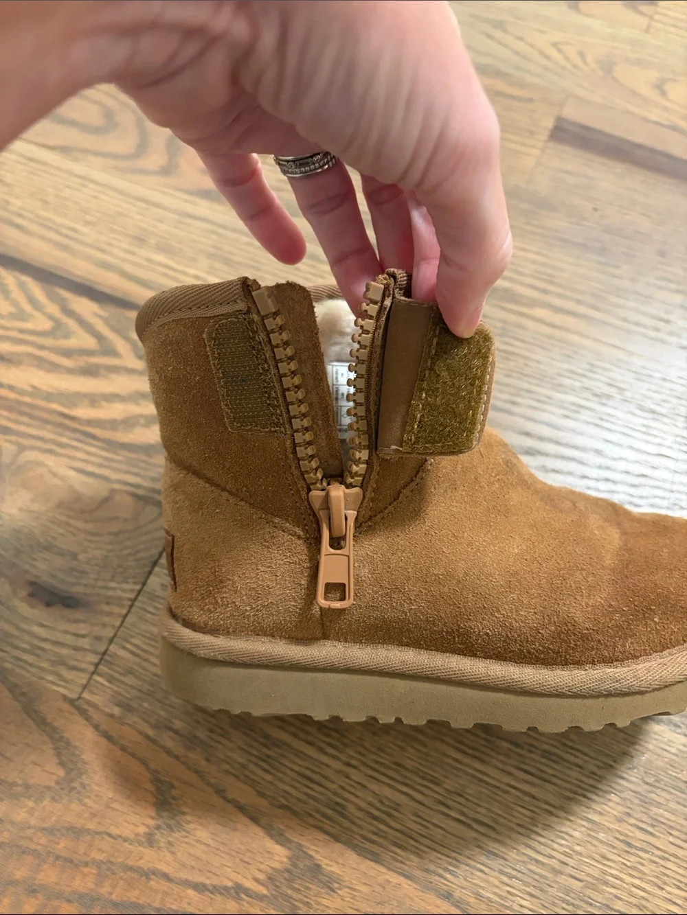 Ugg kids size 11 boots fair condition